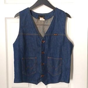 Wrangler Jean Vest 100% Cotton made in the U.S.A size LG No Fault Denims